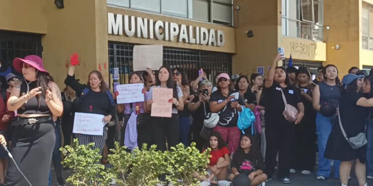 Suicidio de docente en Antofagasta: Alcalde anunció sumario y suspensión de funcionarios