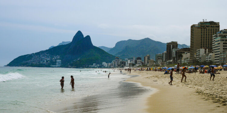 Brasil: Río de Janeiro registró este sábado una sensación térmica de 60 grados