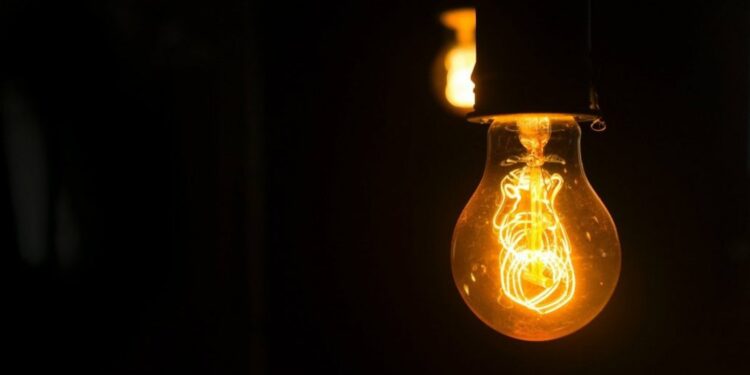 Saesa invita a tomar conciencia y hacer uso eficiente de la energía