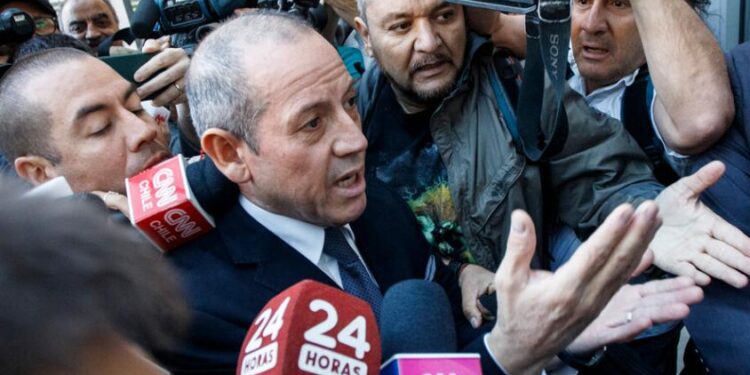 Fiscalía pide prisión preventiva para exdirector de la PDI Sergio Muñoz