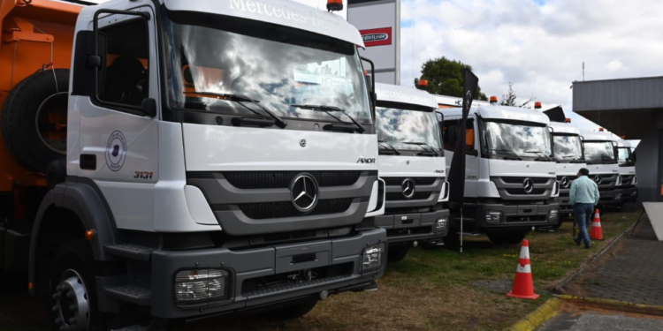 Vialidad Regional adquiere 12 nuevos camiones tolva: Osorno entre los favorecidos