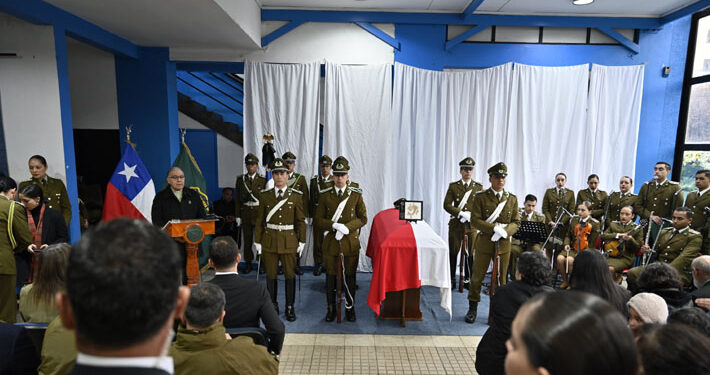 Pdte Boric llega a Curanilahue para participar de funeral de uno de los tres carabineros asesinados