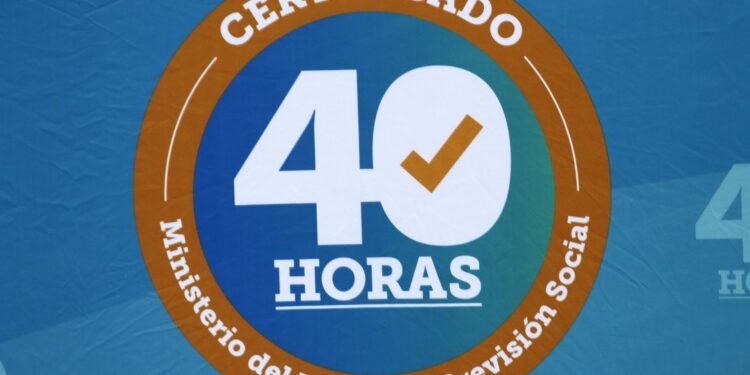 Ley de 40 Horas: ¿Qué pasará con los trabajadores bajo el artículo 22?