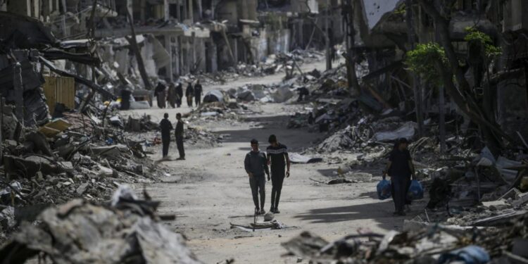 ONU pide investigación independiente tras hallazgo de fosas comunes en hospitales de Gaza