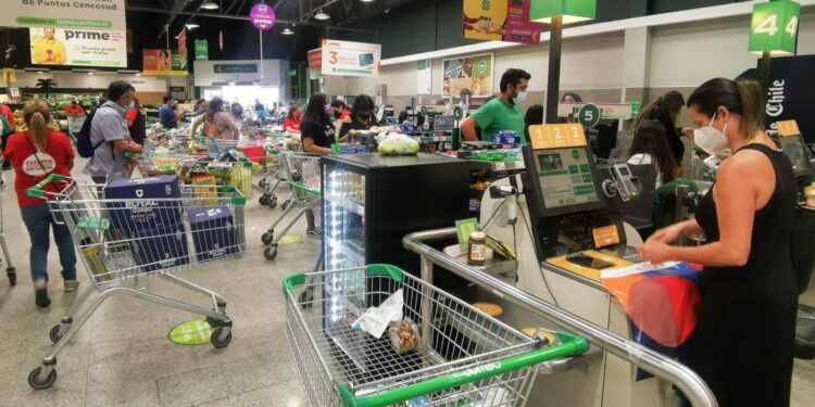 1 de mayo: Revisa el horario de cierre de supermercados y malls este martes y miércoles