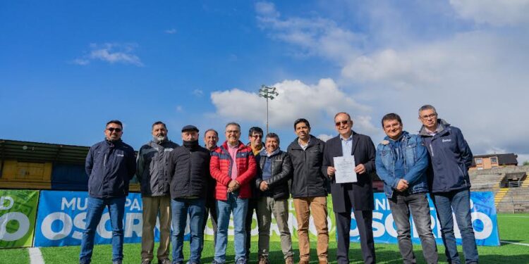 Dan el vamos a proyecto de recambio de luminarias en estadio Parque Schott de Osorno