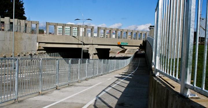 Menor de 13 años sufre violento robo de su bicicleta en puente San Pedro de Osorno