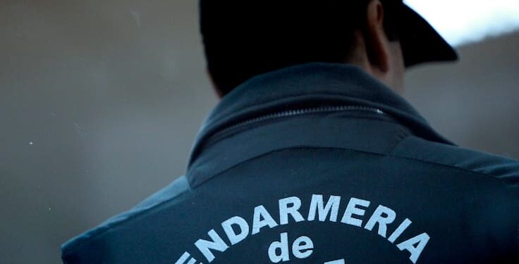 Estudiante de Gendarmería muere tras neumonía: la habrían obligado a trotar de madrugada 