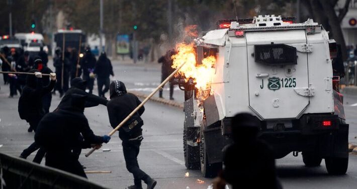 Incidentes aislados en el Día del Trabajador: Carabineros reporta 16 detenidos