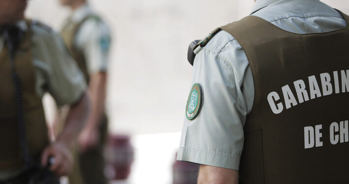 Doce carabineros son detenidos por diversos delitos en la RM
