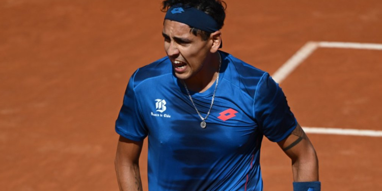¡Gigante! Alejandro Tabilo dio el gran golpe y eliminó a Novak Djokovic en Roma