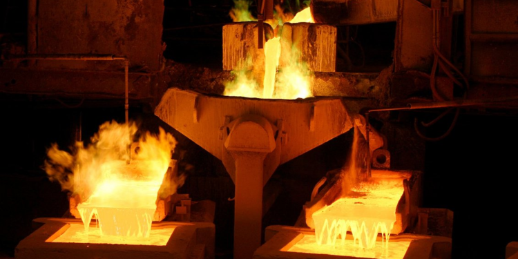 Cobre mantiene tendencia al alza pero aún no vuelve a su máximo histórico