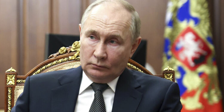 Rusia acusa a la OTAN de abrir nueva fase de tensión al alentar ataques a su territorio