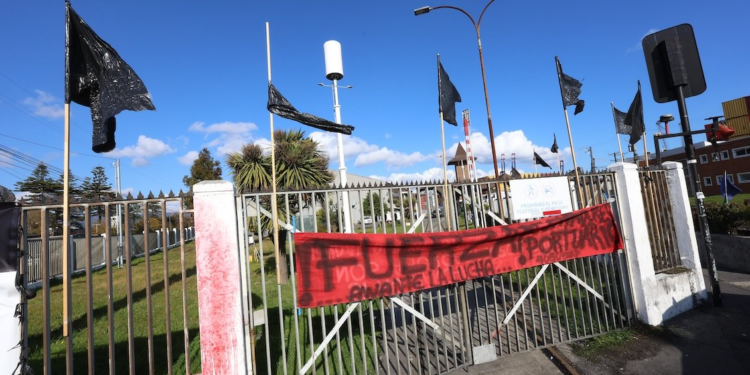 Dirigentas iniciaron huelga de hambre en Puerto Coronel