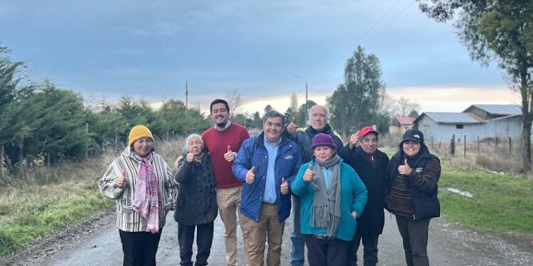 Purranque celebra licitación de 17 kilómetros de asfalto en Colonia Ponce