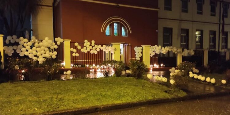Colegio Santa Marta realizó misa en memoria de menores fallecidas en San Pablo
