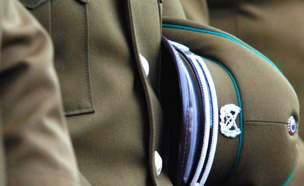 Encuesta Ipsos: Carabineros y PDI son las instituciones que generan más confianza en el país