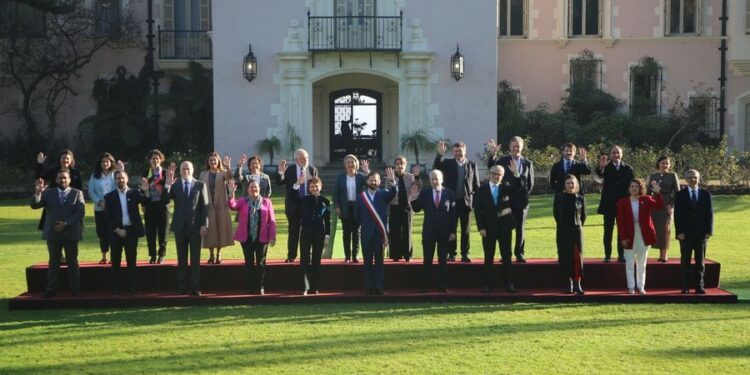 En regiones, profundizando anuncios y destacando logros: despliegue del gobierno tras cuenta pública