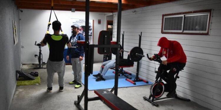 Jóvenes se reinsertan a través de programa deportivo en Osorno