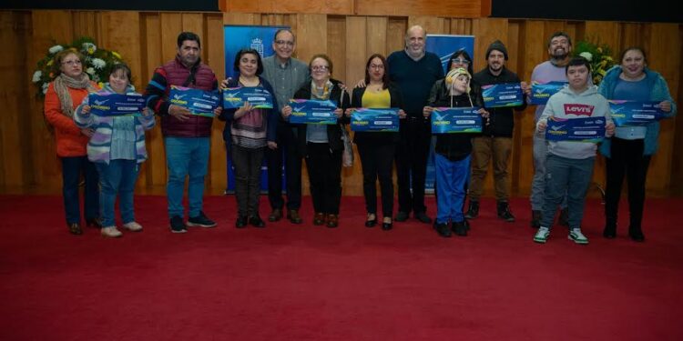 42 personas con discapacidad recibieron fondo “Emprendis” en Osorno