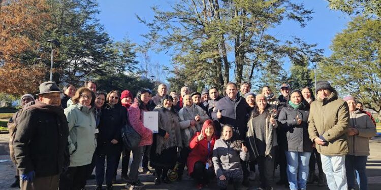 Avances presenta histórico proyecto de regularización en Las Cascadas