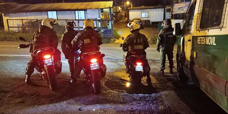 Osorno: Carabineros interviene foco de venta de droga en campamento de Rahue Alto