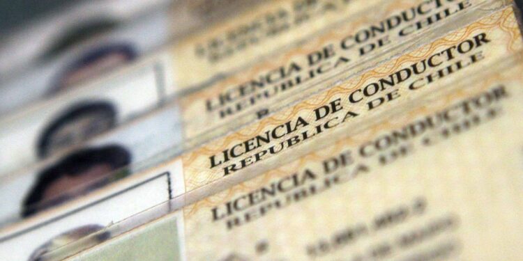 Con una App y preguntas sobre electromovilidad: El nuevo examen teórico para licencias de conducir