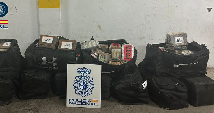 Policía española incauta casi media tonelada de cocaína en contenedor de palmito procedente de Chile