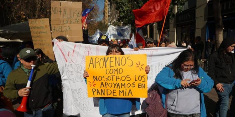 Walmart logró acuerdo con un sindicato, pero siguen en huelga casi 10 mil trabajadores
