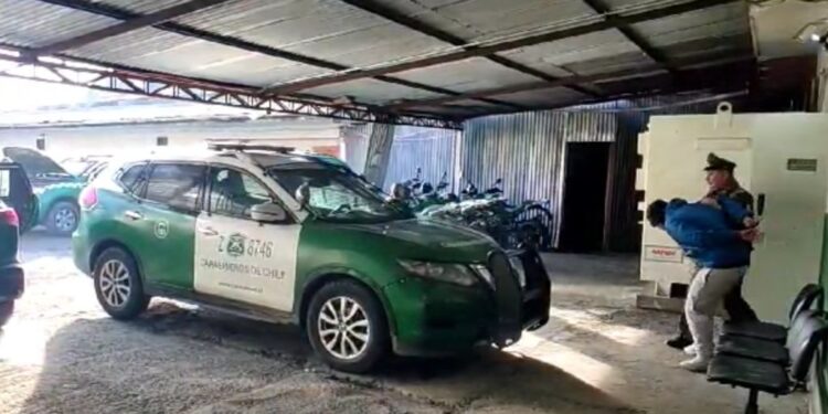 Tres sujetos quedan detenidos tras intento de robo en local comercial de Osorno