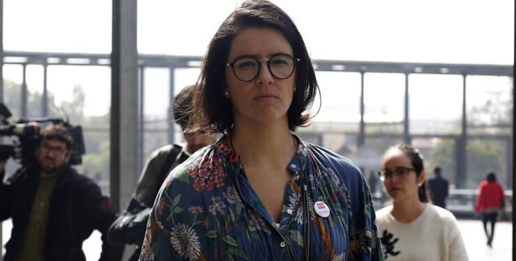 Duró 2 días en el cargo: Remueven a directora del Sernameg Los Ríos por “pérdida de confianza”