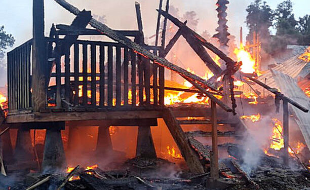 Incendio afectó vivienda de material ligero en San Juan de la Costa