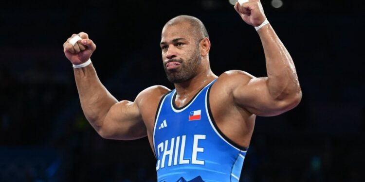 Yasmani Acosta pasa a la final y asegura otra medalla para Chile en los Juegos Olímpicos