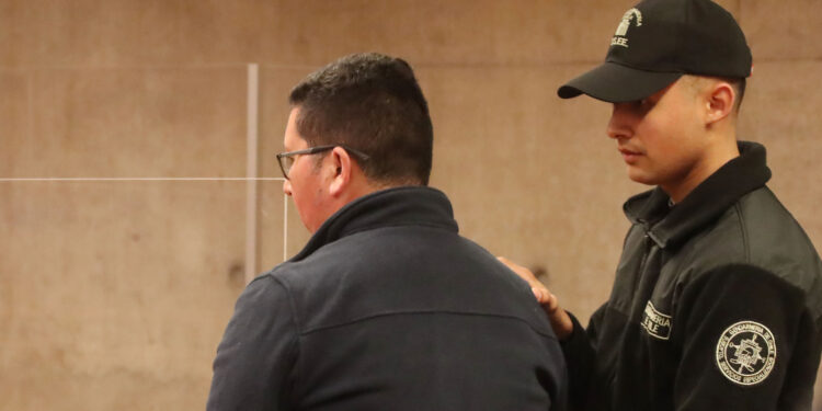 Fue formalizado el excarabinero que disparó a compañero afuera del Teatro Caupolicán