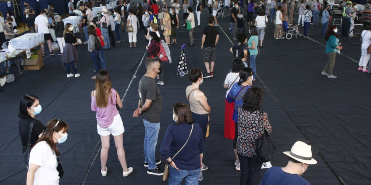 Bono a vocales, multas, custodia de votos y feriado: las claves de la elección de octubre