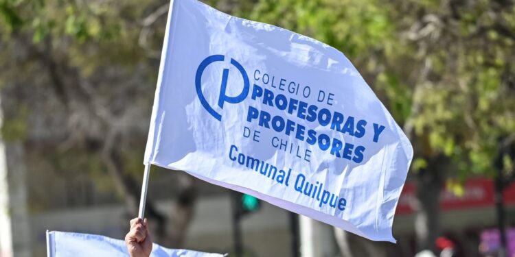 Profesores en paro nacional «contra el acoso, el maltrato y las agresiones»