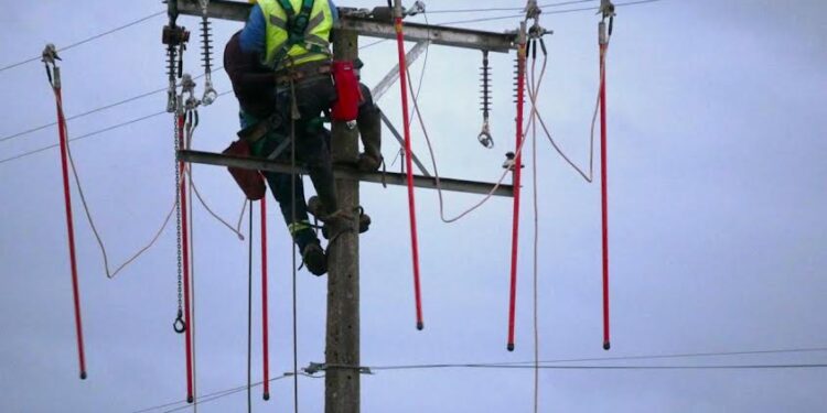 Suspenderán suministro eléctrico este sábado en sector Ovejería y ex asentamiento Baquedano