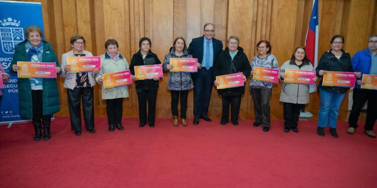 Osorno: Entregan fondos de adulto mayor, seguridad pública e iniciativas ambientales locales