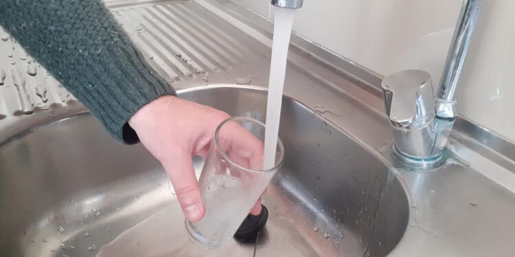Suralis renovará cien metros de red de agua potable en Purranque