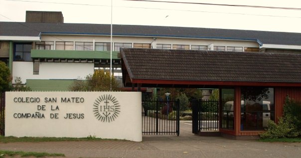 Colegio San Mateo salió al paso tras molestia de apoderados por prestar espacio para lanzamiento de campaña política