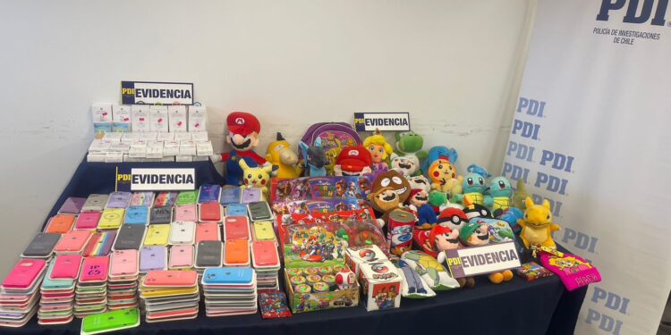 Osorno: Dos ciudadanos extranjeros quedaron detenidos por vender productos falsificados