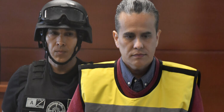 Carlos Contreras fue formalizado en una cuarta arista del caso convenios