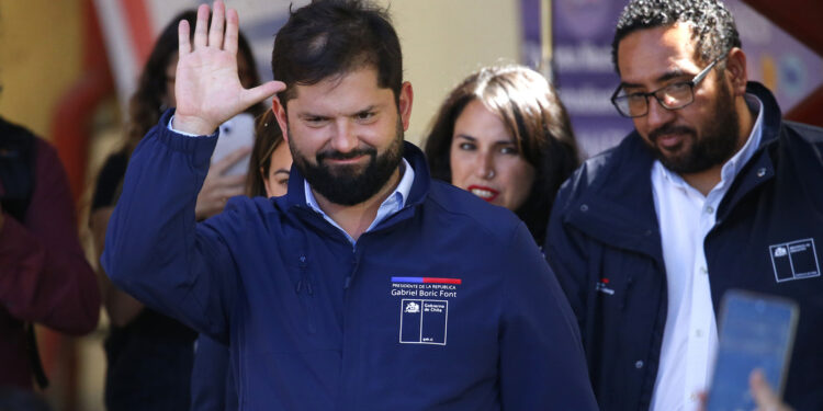 Gobierno espera presentar proyecto que pone fin al CAE en cadena nacional