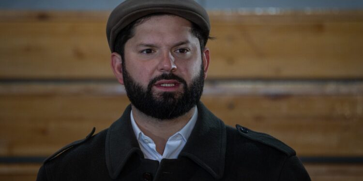 Caso Monsalve: Presidente Boric declaró como testigo ante fiscal Armendáriz