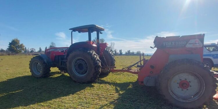 Trabajador fallece tras ser arrollado por sembradora en predio agrícola de Río Negro