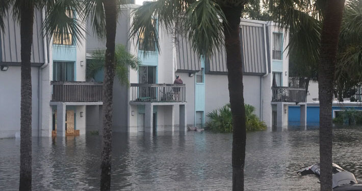 Suben a cuatro los muertos por Milton: Huracán ya dejó la península de Florida