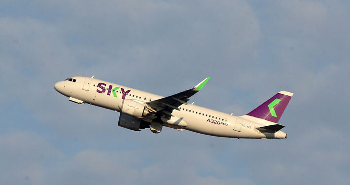 Argentina paralizada: Aerolíneas en Chile informan medidas ante problemas para viajar al país trasandino