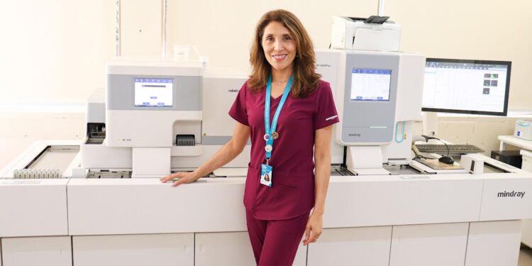 China: Tecnólogo médico del Hospital Osorno gana concurso internacional de Hematología 