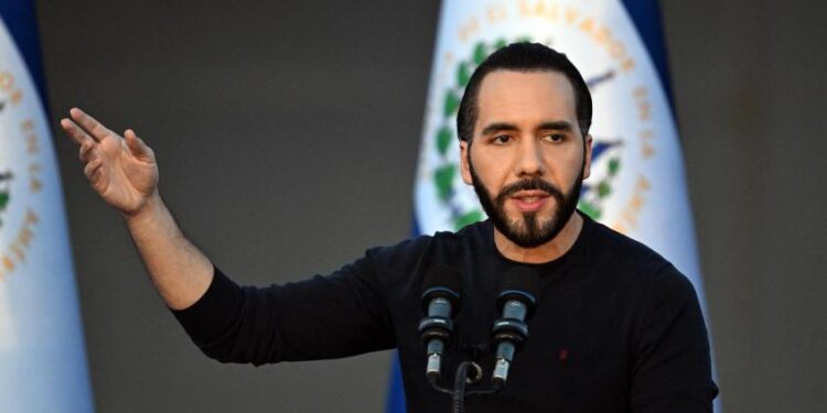 Cadem: Bukele es, con 81%, el líder internacional con mayor imagen positiva en Chile