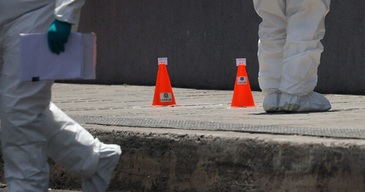Mujer de 60 años queda en estado grave tras ser baleada en un bus público de Valdivia
